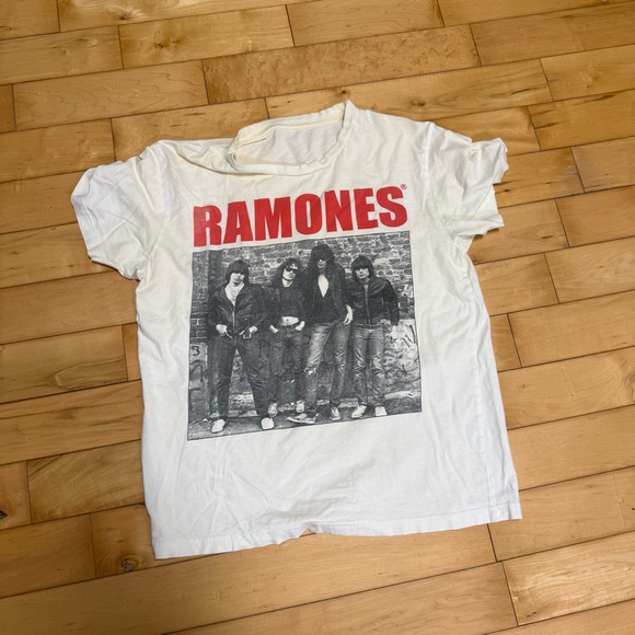 Ramones Graphic T-Shirt in White and Red - Picture 1 of 1